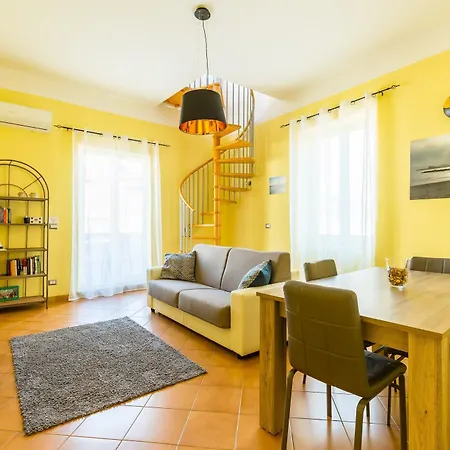 Lägenhet Terrazza San Paolo By Napoliapartments *