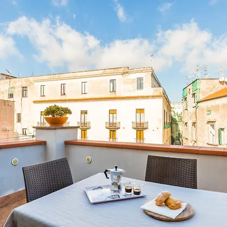 Lägenhet Terrazza San Paolo By Napoliapartments *