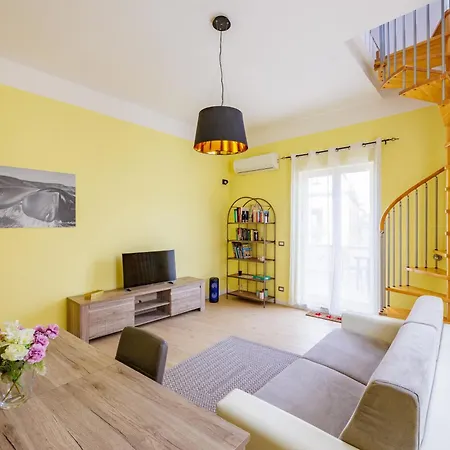 Lägenhet Terrazza San Paolo By Napoliapartments *